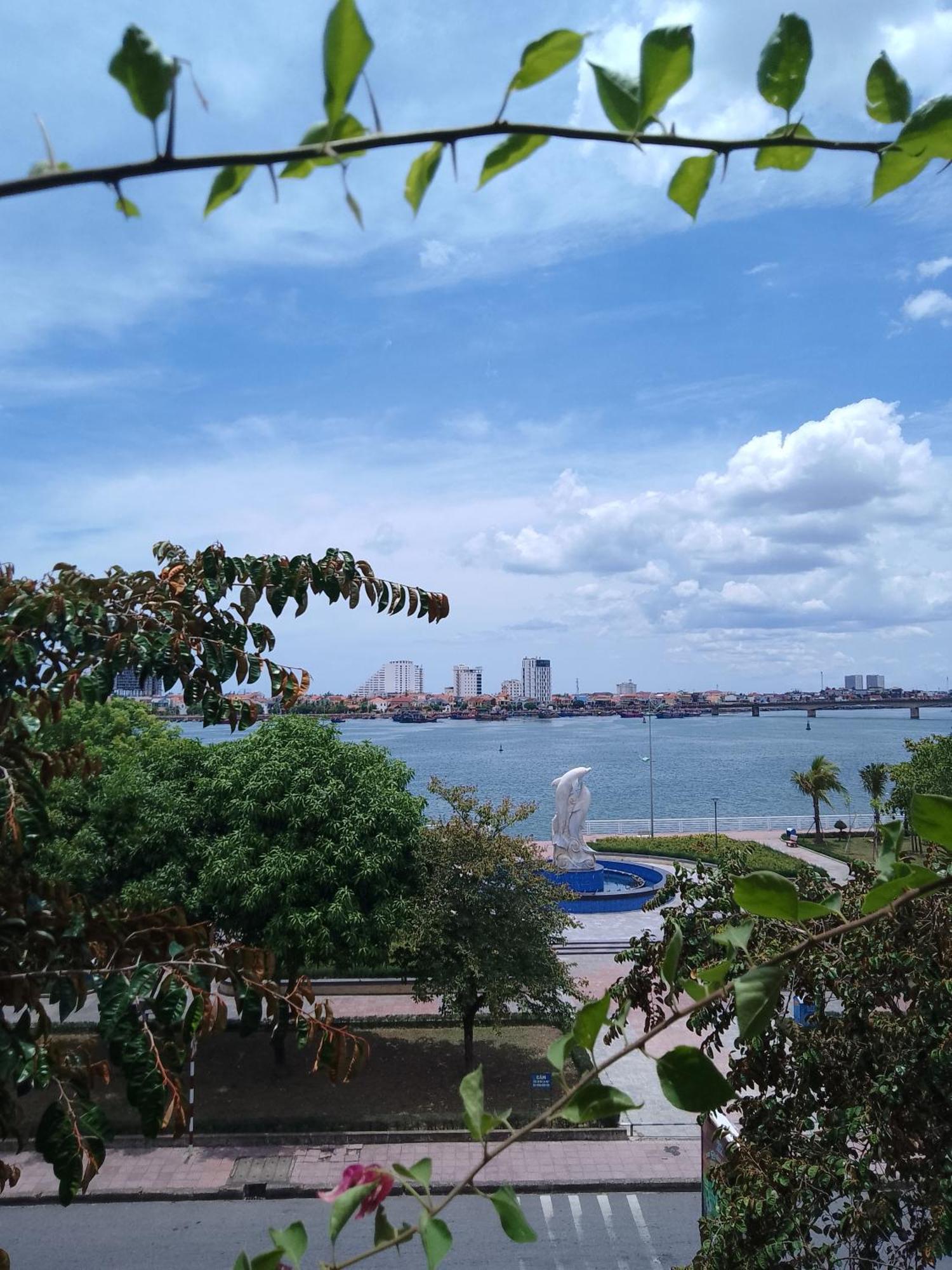 Nha Nghi Hang Nga دونغ هوي المظهر الخارجي الصورة