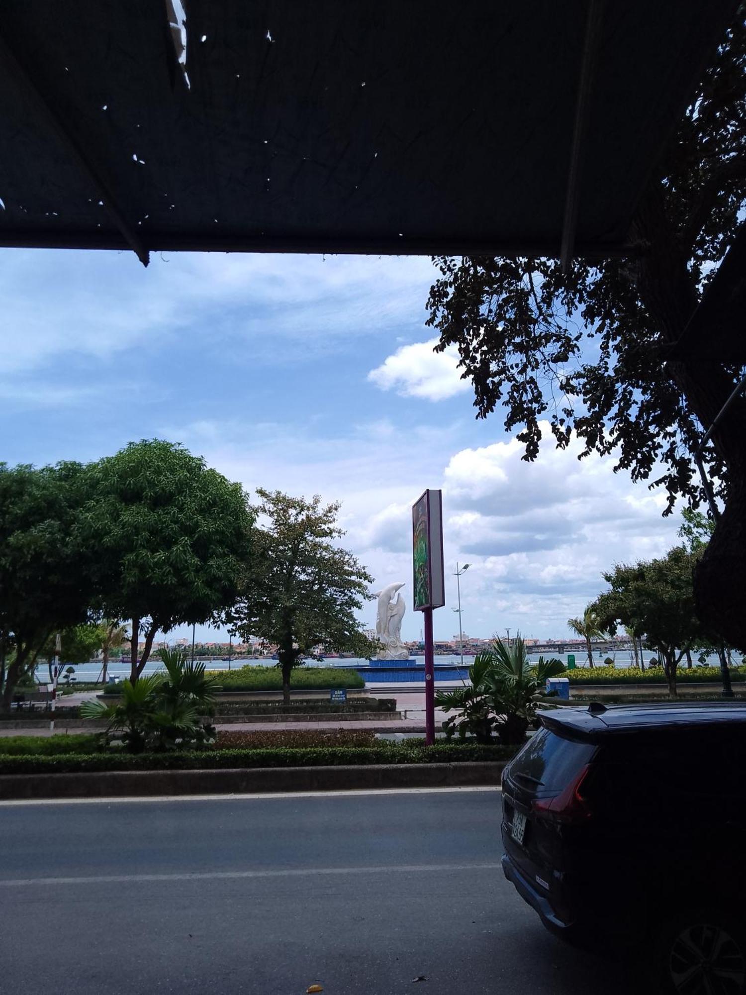 Nha Nghi Hang Nga دونغ هوي المظهر الخارجي الصورة
